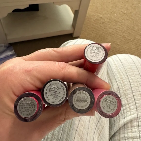 Mac Liquid Lipstick Bundle - Picture 10 of 12
